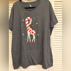 Gray Candy Cane Giraffe Graphic T-Shirt Women’s 2XL